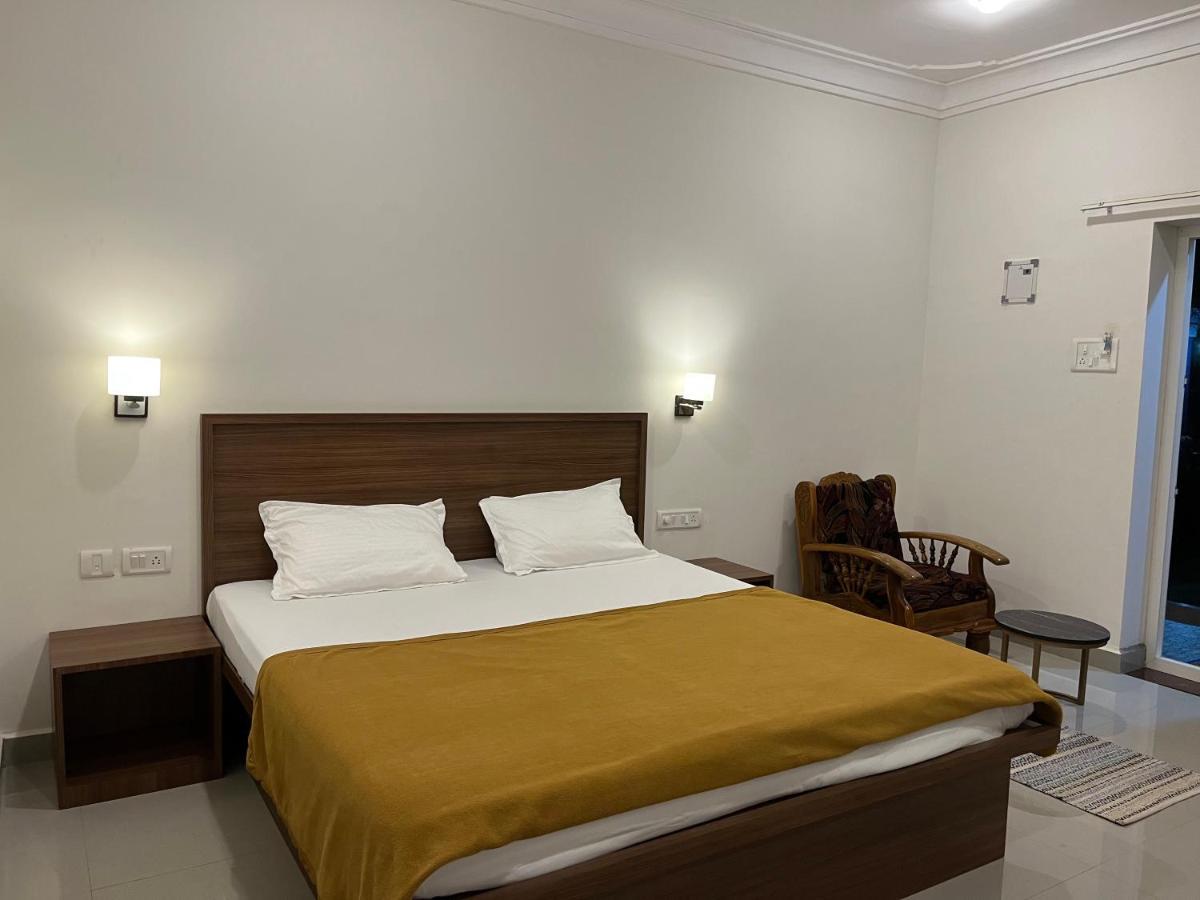 Morjim Sunset Hotel Exterior foto
